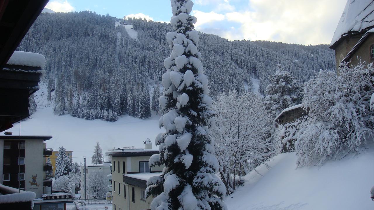 Appartement Quellenhof D04 à Davos Chambre photo